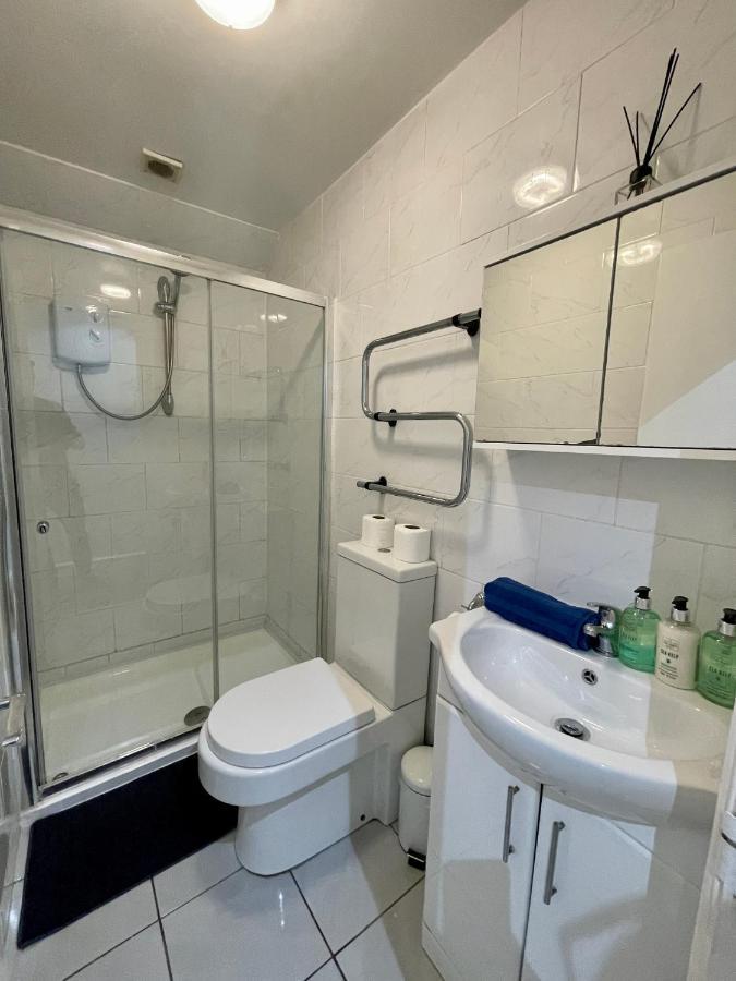 One Bedroom Apartment In City Centre كارديف المظهر الخارجي الصورة