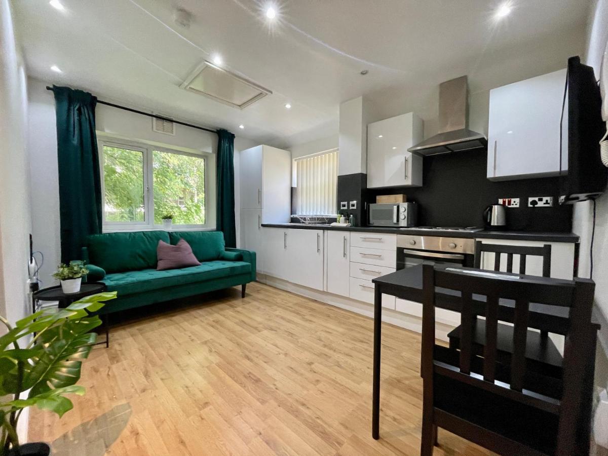 One Bedroom Apartment In City Centre كارديف المظهر الخارجي الصورة