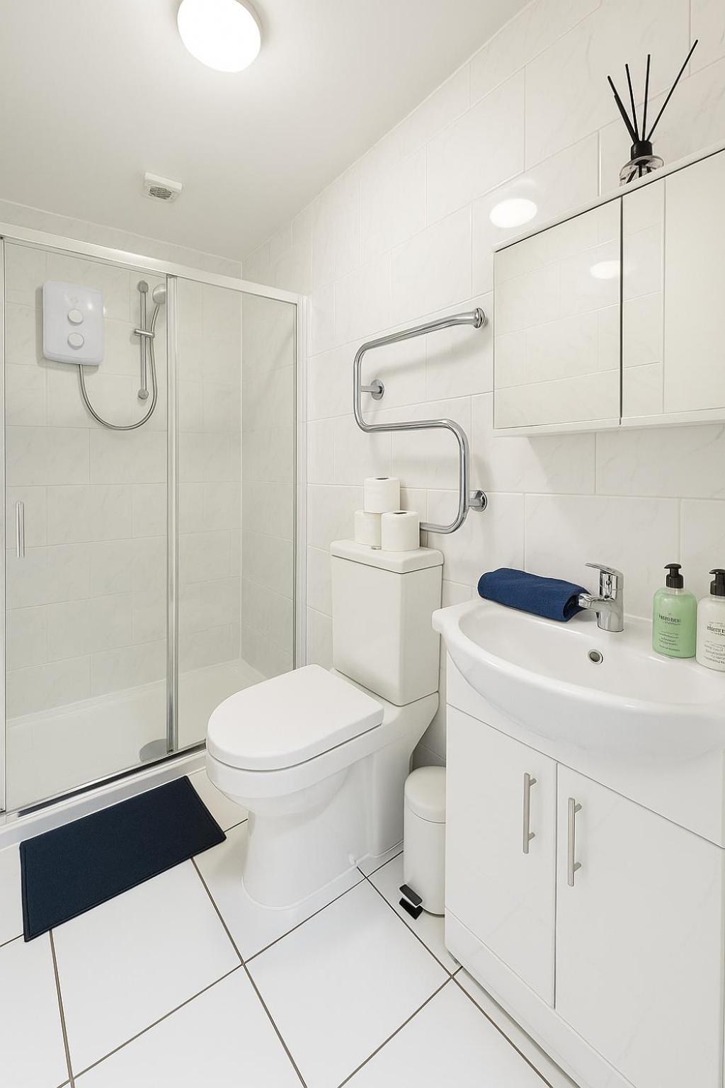 One Bedroom Apartment In City Centre كارديف المظهر الخارجي الصورة